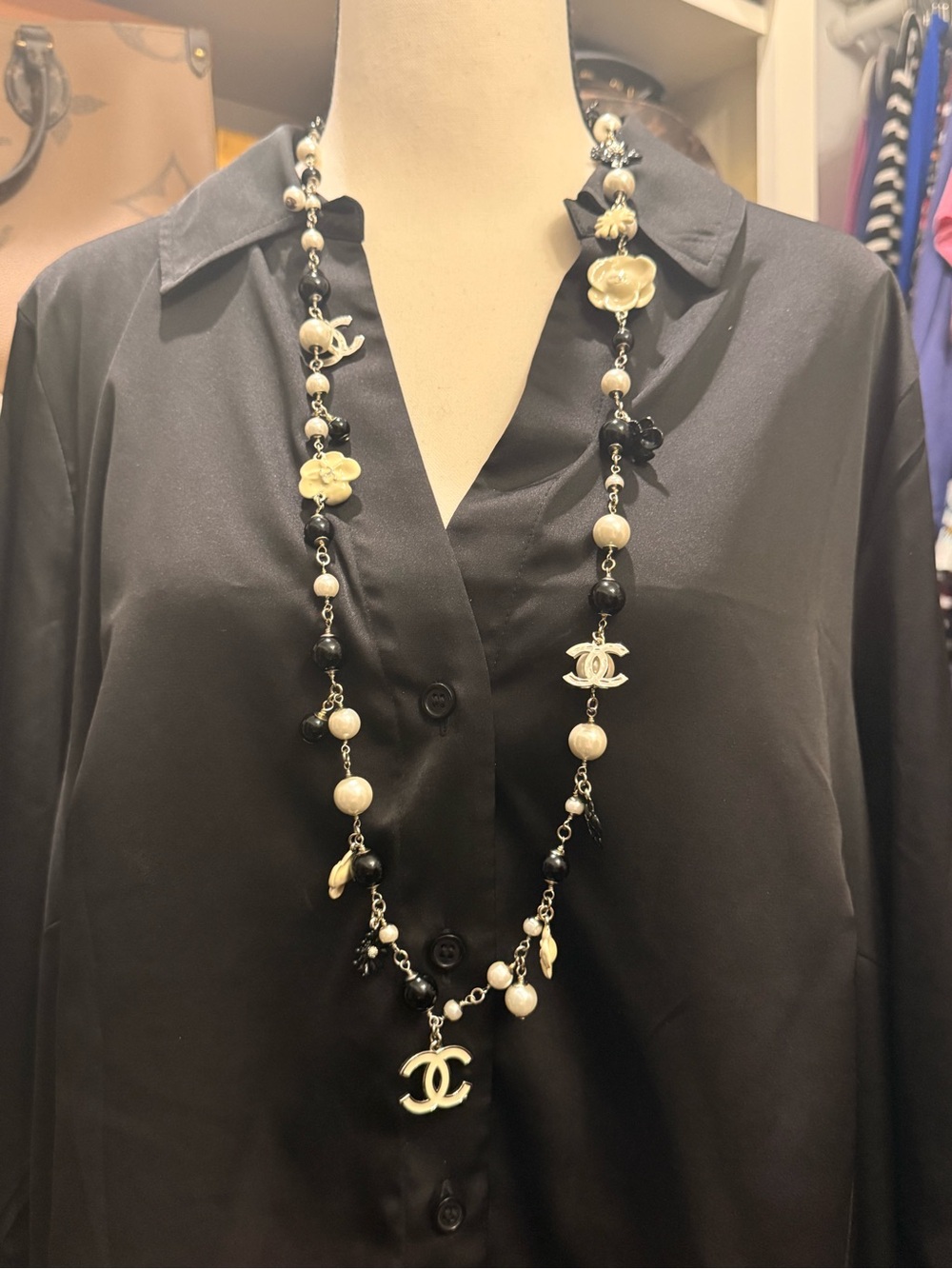 Black and Cream Camellia floral Long Necklace
